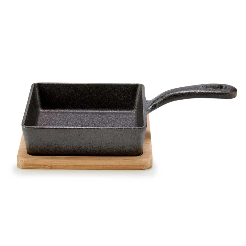 SMALL SQUARE CAST IRON PAN W/BAMBOO TRAY