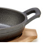 SMALL OVAL CAST IRON PAN W/ BAMBOO TRAY