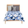 COUVRE LIT LIT 180X260 TRIANGLES BLEUS RÉVERSIBLE