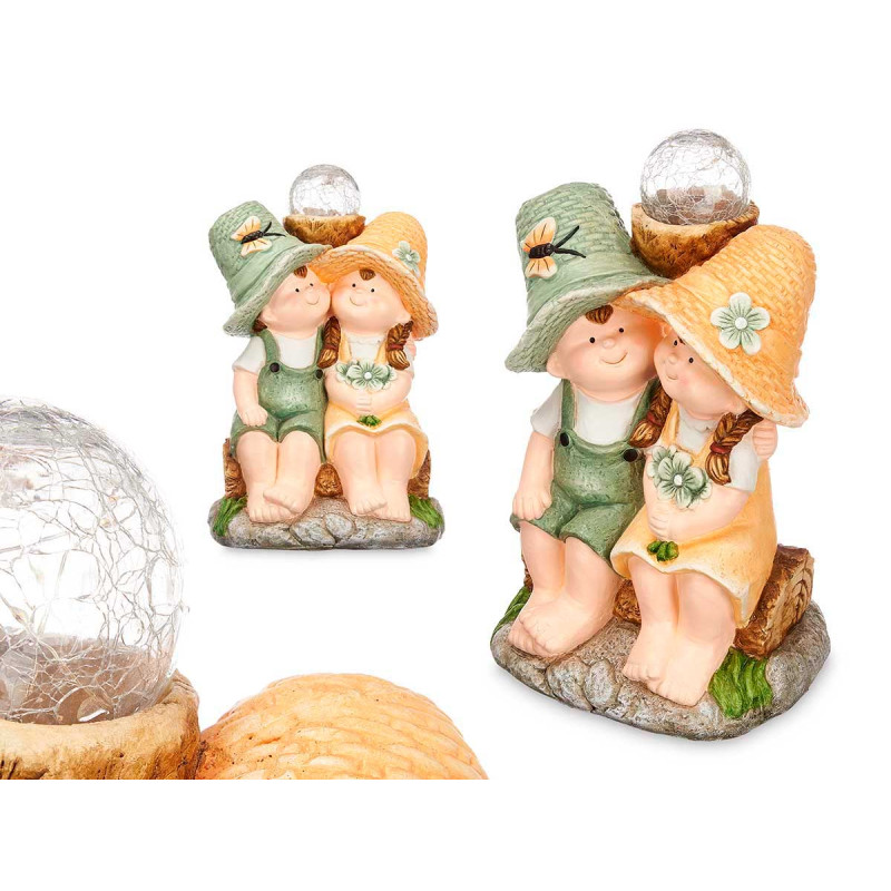 SOLAR FIGURE SEATED COUPLE