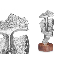 FIGURA METAL SILENCIO PLATA CON SOPORTE MADERA