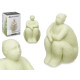 FIGURA DE MULHER SENTADA VERDE